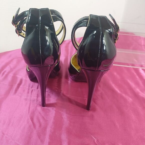Colin Stuart Womens SZ 7.5M Black Heels. Condition is Pre-owned. - Picture 9 of 11